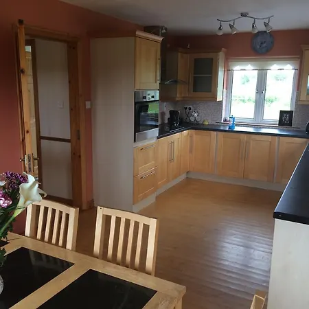 Spanish Point Armada Getaway Holiday home *