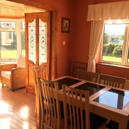 Spanish Point Armada Getaway Holiday home